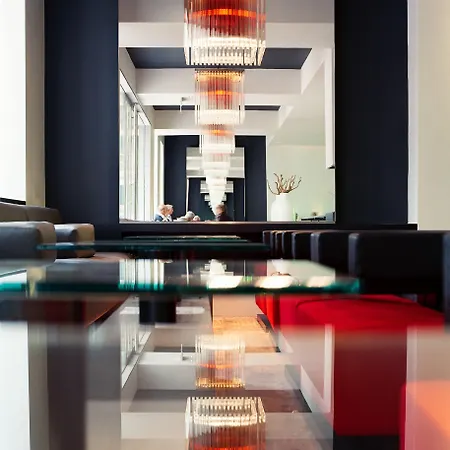 Hotel Derlon 4*