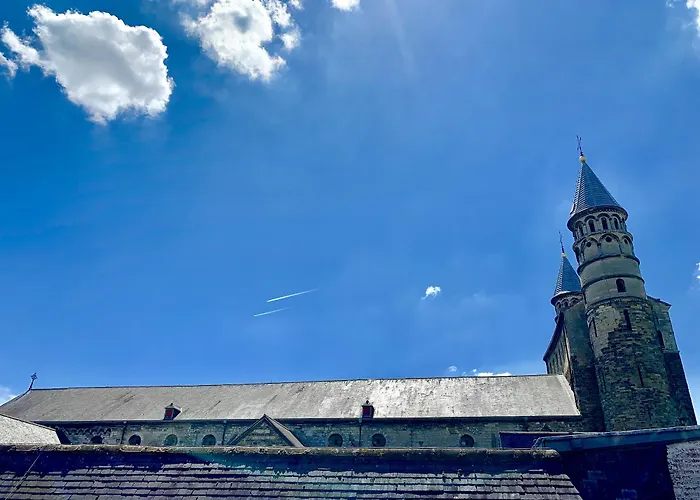 Derlon Отель 4*