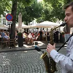 Отель Derlon 4*