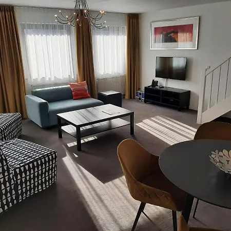 Derlon Maastricht