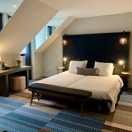 Hotel Derlon 4*
