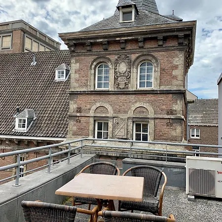 Derlon 4* Maastricht