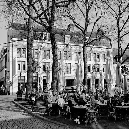 Derlon Hotel