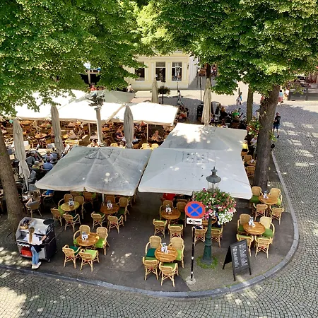 Hotel Derlon Hotel 4*